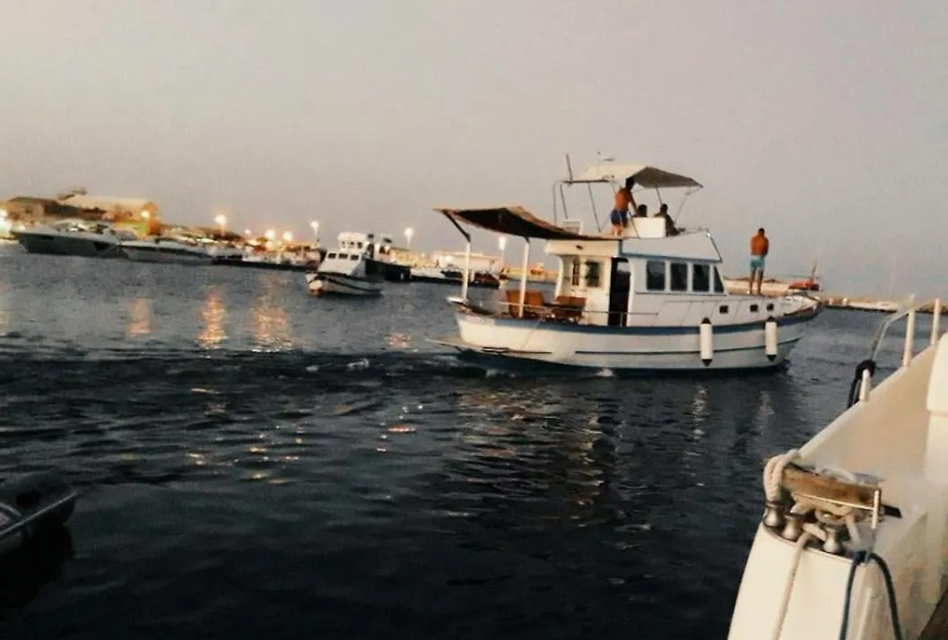 Botel Marzamemi Santa Lu Hotel Italy